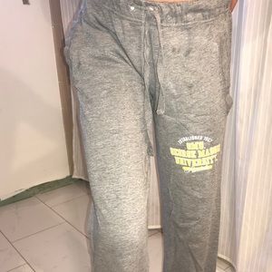 GEORGE MASON UNIVERSITY SWEATPANTS!